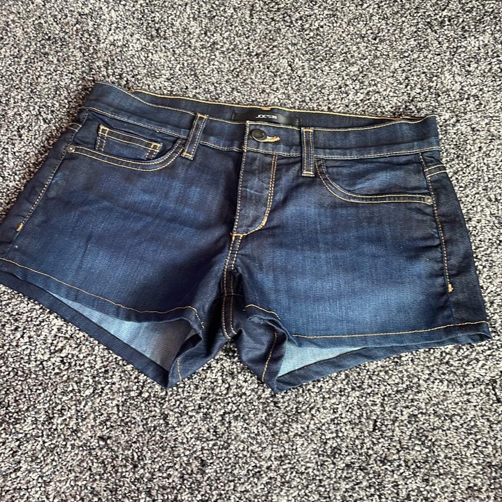 Woman’s Joes shorts size 26